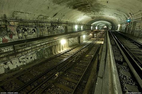 Tunnels Cachés Et Stations Fantômes Au Cœur Du Métro Parisien Drips