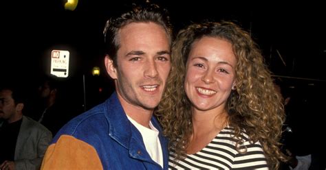 Inside Luke Perry S Unusual Love Life As Fiancee And Ex Wife Were At His Deathbed Mirror Online