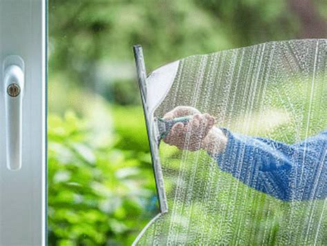 Comment nettoyer ma baie vitrée Tout pratique