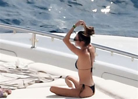 Kendall Jenner In A Bikini With Her Boyfriend Devin Booker Photos The Fappening