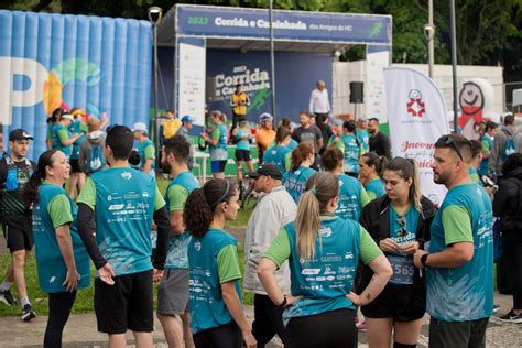 4ª Corrida e Caminha dos Amigos do HC reúne mais de 1 300 pessoas em