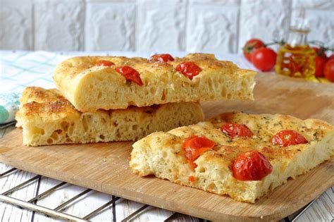 Focaccia Barese Con Lievito Madre Cucinare Chiacchierando