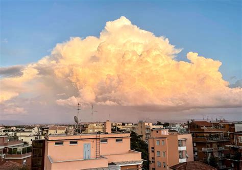 Imminente Ondata Di Maltempo L Autunno Meteo Porta Temporali Con Grandine