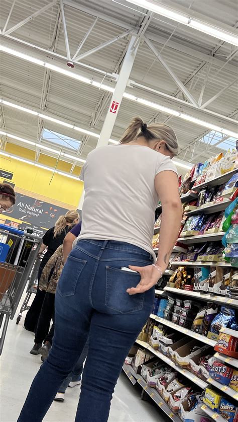 Nice Ass Blonde Latina Milf Tight Jeans Forum