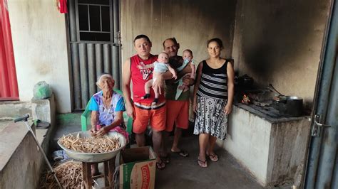 UMA PALESTRA DONA DORINHA DE JOÃO MINGO E FAMÍLIA EM CACHOEIRINHA