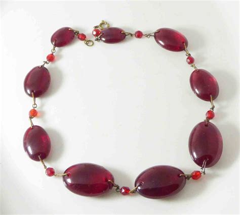 Vintage Art Deco Cherry Red Glass Bead Necklace