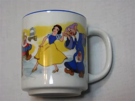 VINTAGE DISNEY SNOW White And The Seven Dwarfs Coffee Mug Made Japan