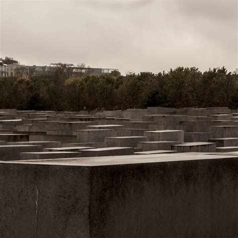 Holocaust Memorial Berlin Wartimeni