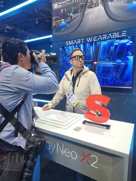 Ces Tcl Mobile Booth Rayneo X Smart Wearable Appliance Retailer