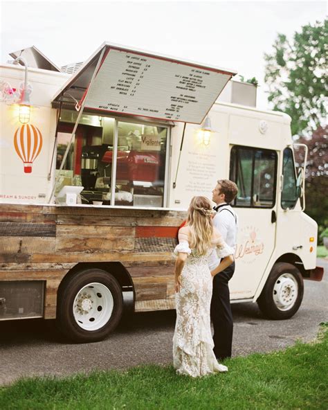 29 Food Trucks And Mobile Bars That Can Roll Right Up To Your Wedding