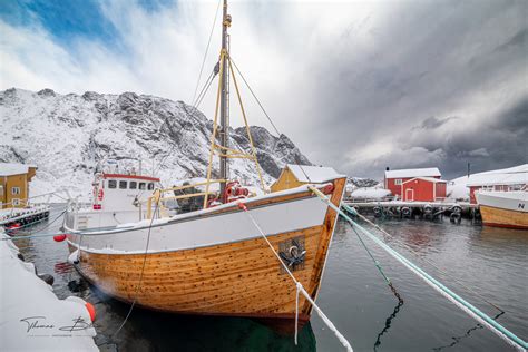 Fischkutter Im Hafen Von Nusfjord Lofoten Foto And Bild Architektur