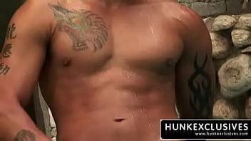 Muscle Hunk Naked XVIDEOS