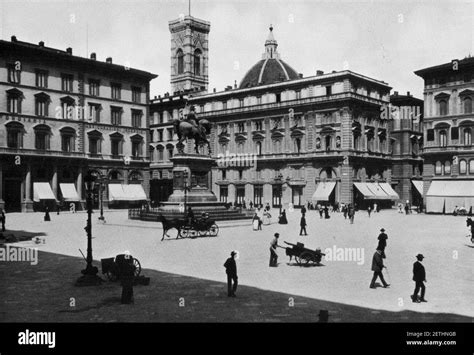 Piazza Della Repubblica In 1895 Stock Photo Alamy