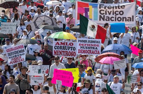 Una vergüenza que ministro González Alcántara marchara AMLO