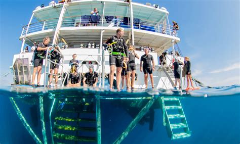 Scuba Dive Liveaboard Packages