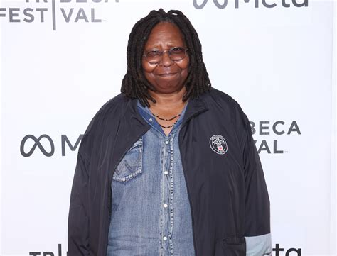 Whoopi Goldberg Has Awkward Moment Critizing American Idol