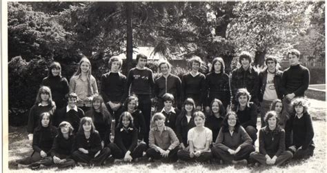 Photo De Classe Notre Dame 1977 2ndec De 1977 Lycée Notre Dame