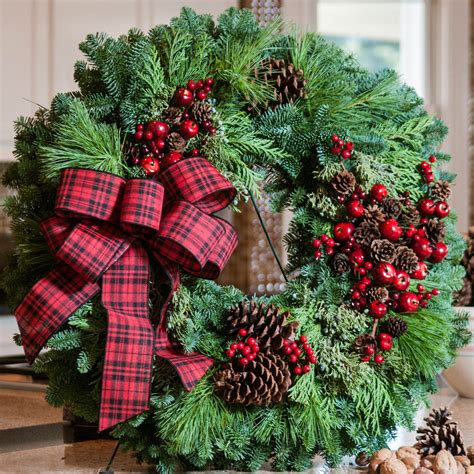 Lynch Creek Farm: Fresh Christmas Wreaths, Centerpieces and Gifts