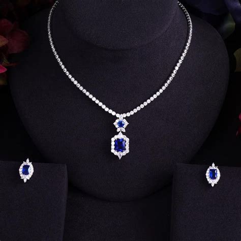 Newest Luxury Sparking Brilliant Cubic Zircon Clear Earrings Necklace