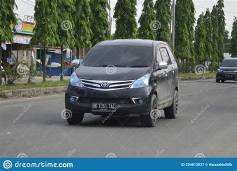 Toyota Avanza Type G Editorial Photography Image Of Traffic