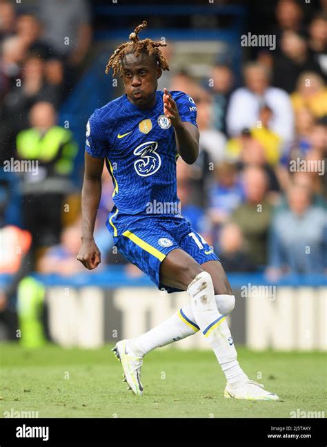 Trevoh Chalobah Chelsea Hi Res Stock Photography And Images Alamy