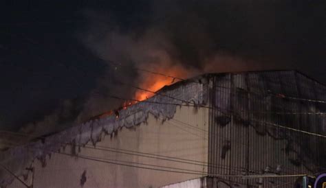 Incendio En Tepito Hoy Incendio En Tepito Consume Una Bodega De Tenis