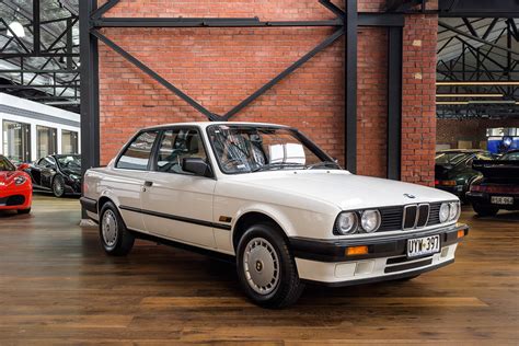 1989 BMW E30 318i 2Dr Sedan - Richmonds