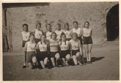 Vintage Foto H Bsche M Dchen Im Sportdress Handball Mannschaft Heide Nude Eur