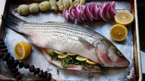 Eat fatty fish once a week to stay mentally sharp - What Doctors Don't