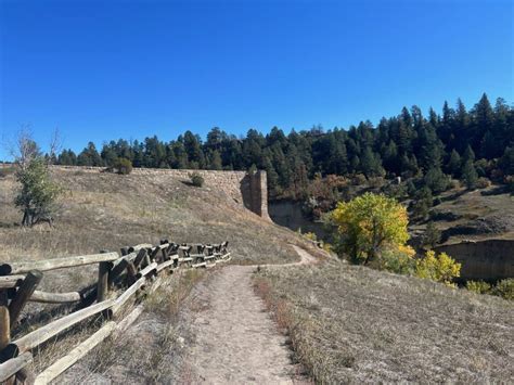 [Hike] Castlewood Canyon State Park - a girl can tri