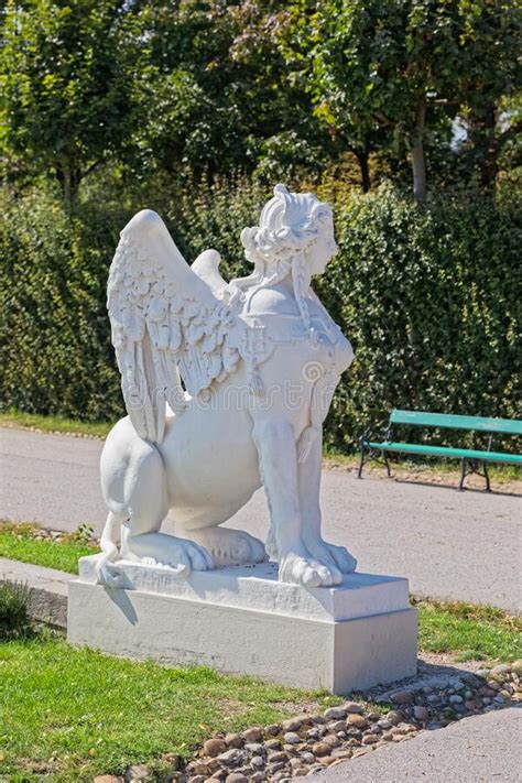 Sculpture En Sphinx à Paris Photo stock Image du placer capitale