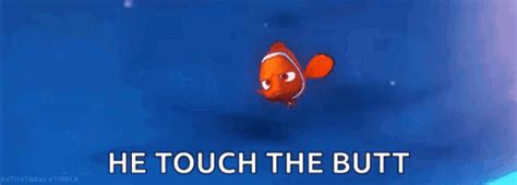 Finding Nemo Butt Finding Nemo Butt Slap Discover Share Gifs