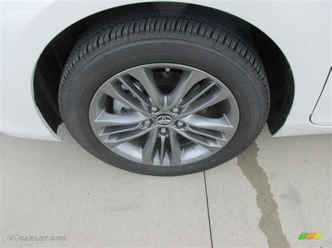 2017 Toyota Camry SE Wheel Photo 115048734 GTCarLot