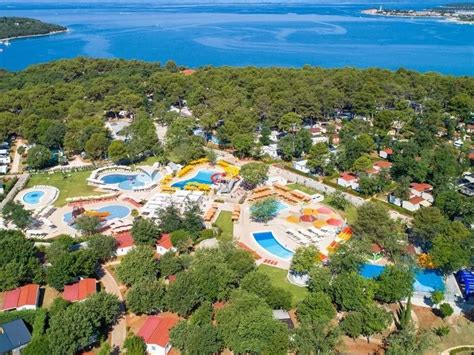 Mitarbeiter Elf Hauptstadt Porec Camping Kreischen Folgen Stark