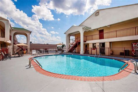 Quality Inn & Suites Covington, TN - See Discounts