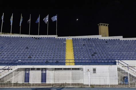 Le policier sévèrement blessé lors des émeutes de hooligans en Grèce