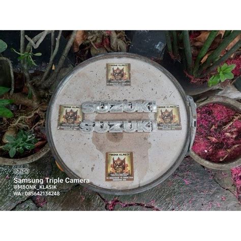 Jual Logo Emblem Tangki Suzuki Trs A100 ORIGINAL Emblem Tangki Suzuki