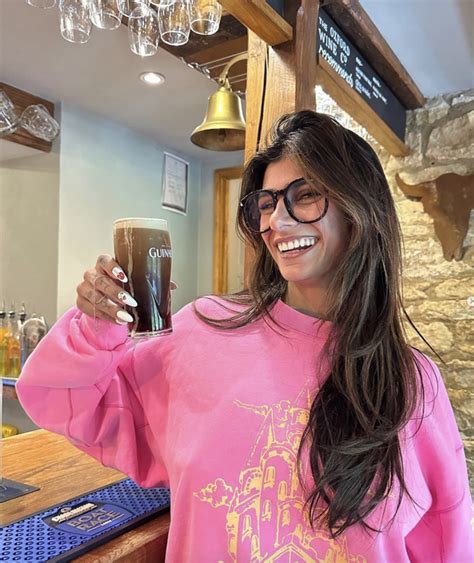 Mia Khalifa Tells Arctic Monkeys They Can Sacrifice Her For The