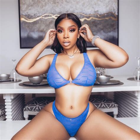8 Hot Sexy Light Skin Keisha Bikini Pics