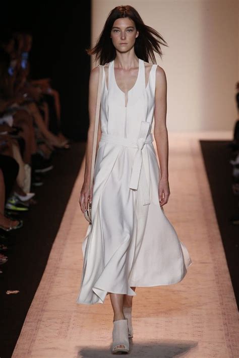 BCBG Max Azria RTW Spring 2015 Slideshow Runway Fashion Week