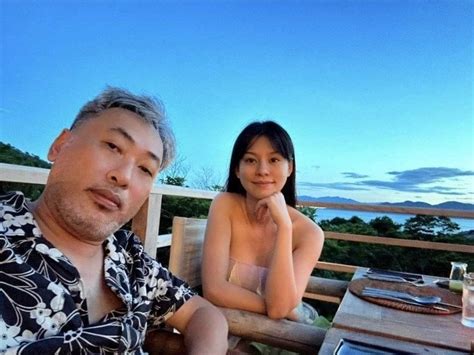 B I Lan H Ng Khoe Nh Bikini N Ng B Ng Ngo I H Nh A L Ch V I B N Trai R U T C B C G Y