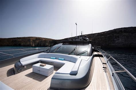 Motor Yacht Figurati 33 5m Riva Yacht Charter Details