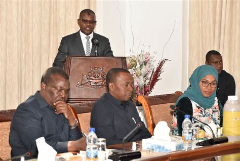 Rais Dk Mwinyi Akabidhiwa Ripoti Ya Cag Zanzibar Full Shangwe Blog