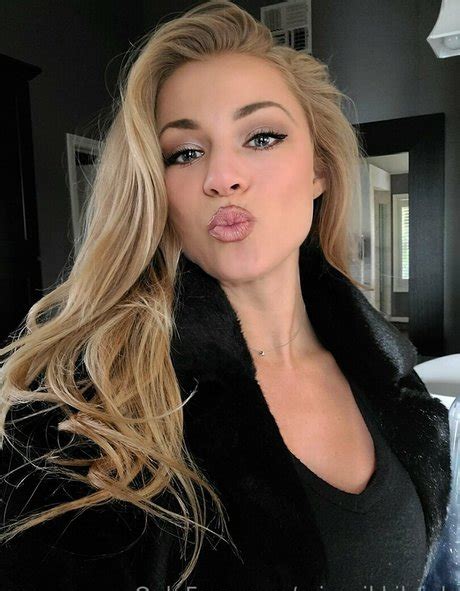 Nikki Leigh Nude OnlyFans Leaks Photos TopFapGirls