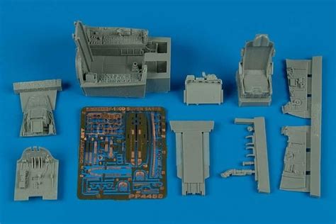 F-100D cockpit set