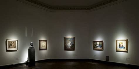 How to Light Art - Museum Secrets Revealed — Curatorial