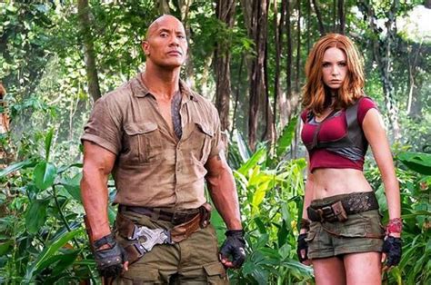 #Jumanji: Karen Gillan Responds To Negative Reaction Over Sexist Outfit ...