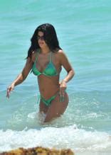 Teresa Giudice Shows Off Her Bikini Body As She Spends Some Time With