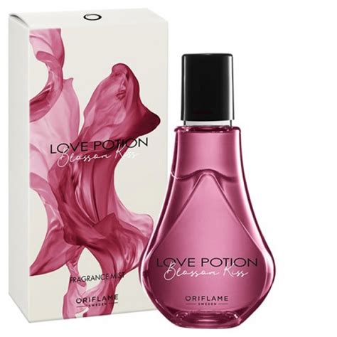 Женский парфюмированный спрей Love Potion Blossom Kiss Орифлейм ...