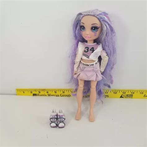 RAINBOW HIGH FASHION Doll Violet Willow Cheer Cheerleader Purple 5